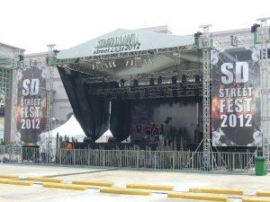 8TV Showdown Street Fest 2012