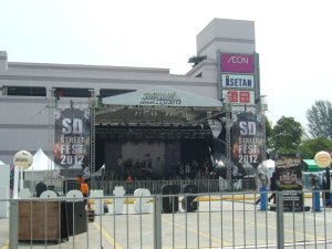 8TV Showdown Street Fest 2012